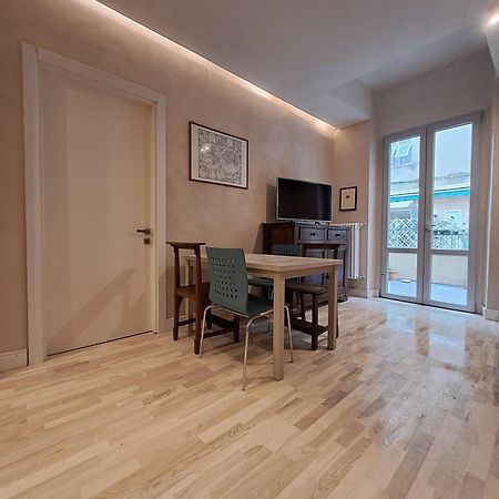 Rock&White Apartment Genoa Bagian luar foto