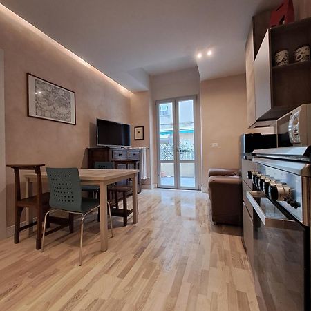 Rock&White Apartment Genoa Bagian luar foto