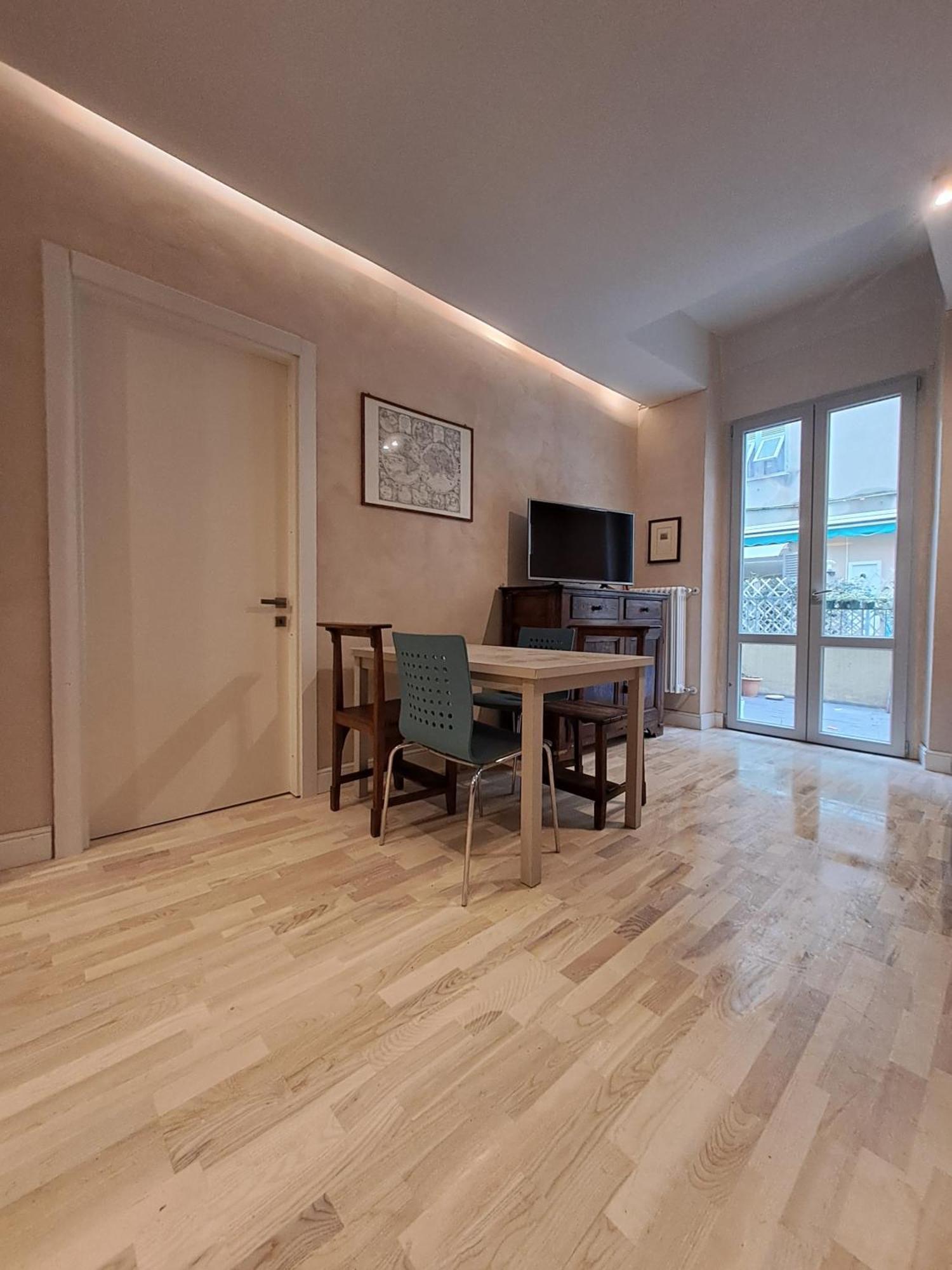 Rock&White Apartment Genoa Bagian luar foto