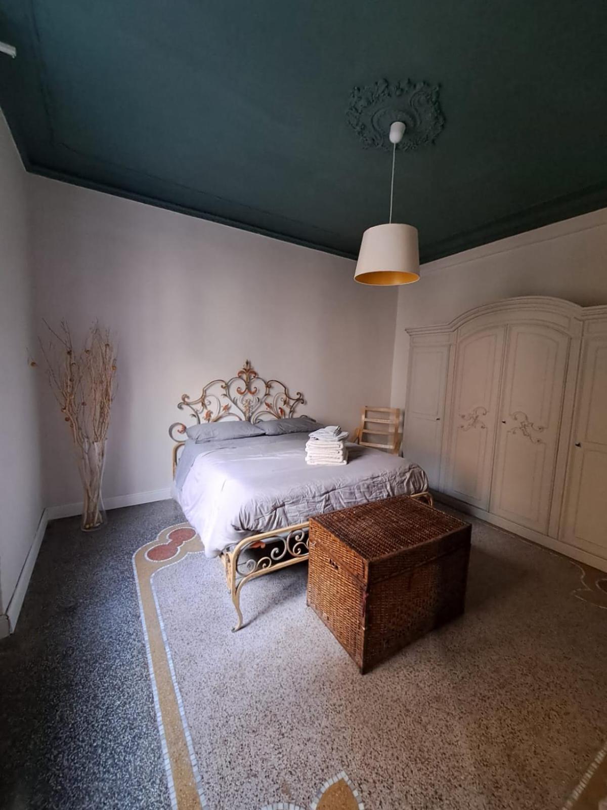 Rock&White Apartment Genoa Bagian luar foto